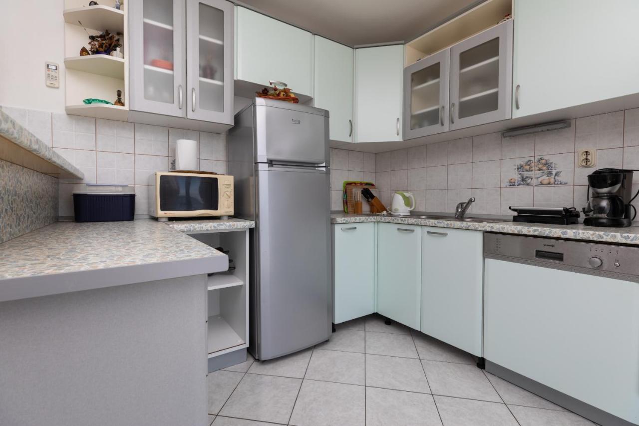 Apartments With A Parking Space Mimice, Omis - 2805 Exterior photo
