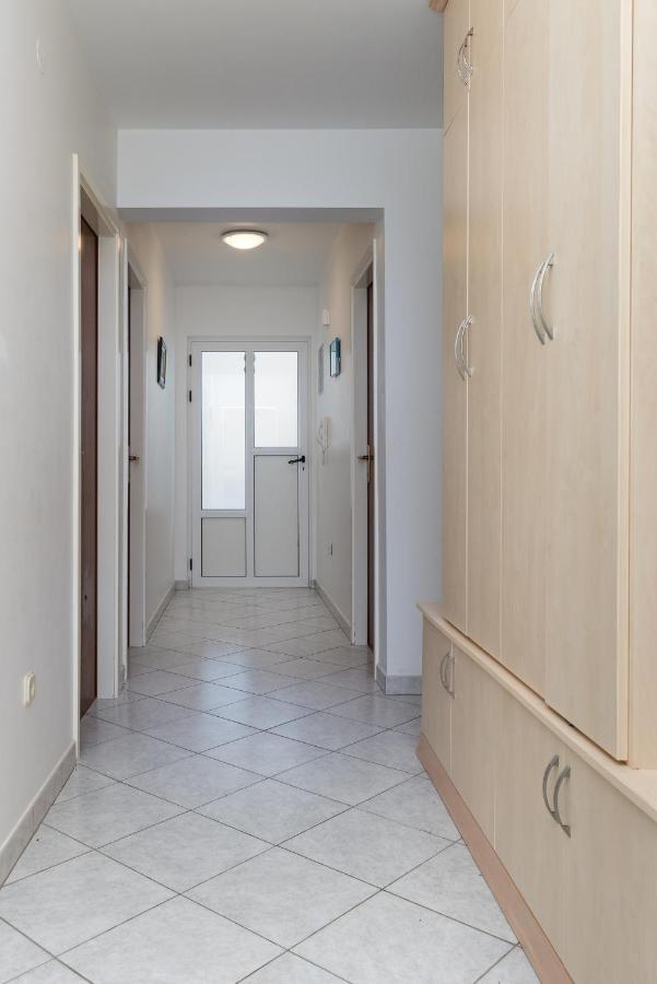 Apartments With A Parking Space Mimice, Omis - 2805 Exterior photo